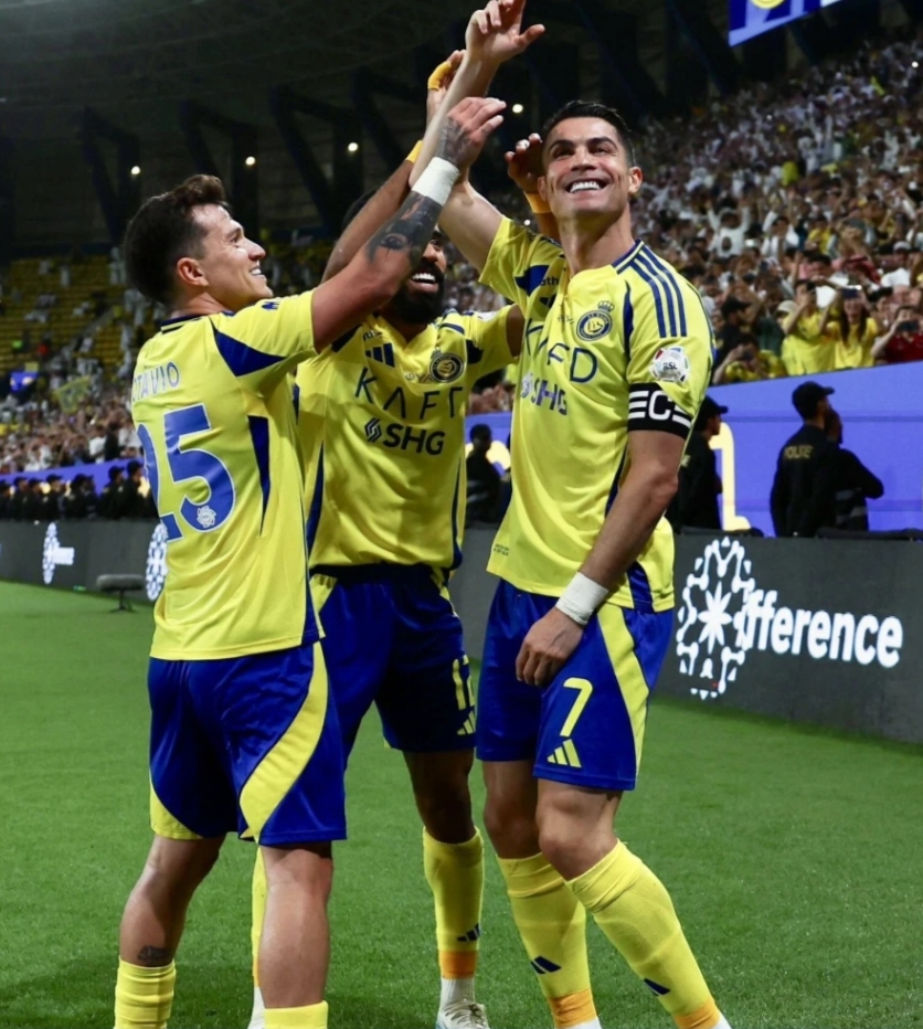 萨拉赫焦点对战,C罗与50激战TL分钟,最后时刻胜出胜负难料! 萨拉赫焦点对战,C罗与50激战TL分钟,最后时刻胜出胜负难料!